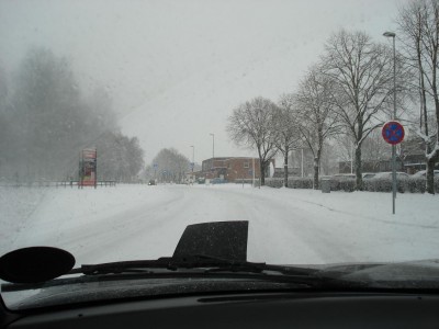 men visst går det att köra sommardäck i snön med :-)
