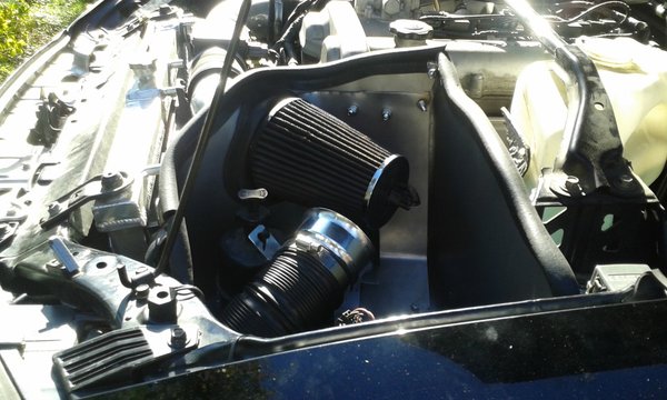 Air_intake_box_höger.jpg